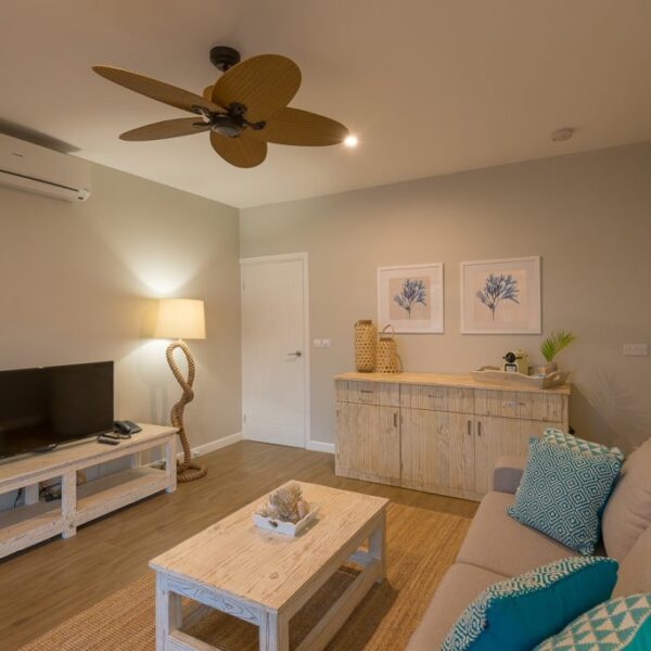 seaview-deluxe-living-room-and-2br-and-3br-room-categories-1024x684